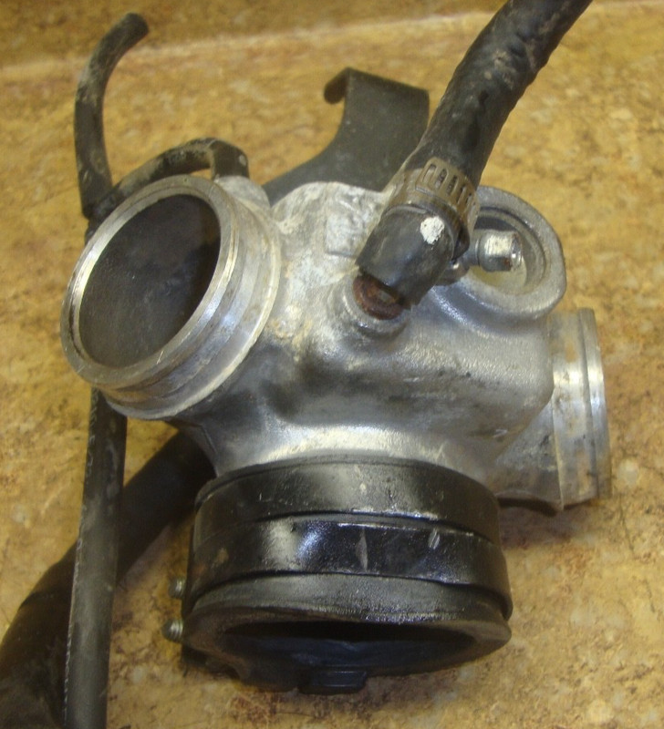 2006 Honda VTX1300 VTX 1300 VTX1300C Engine Carb Manifold Inlet Boot Head Intake