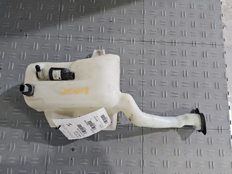 Wash Reservoir Fits 06-11 DTS 3561856