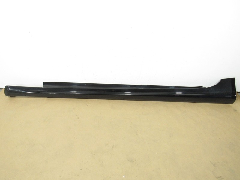 14-19 Maserati Quattroporte 2016 Left Driver Rocker Skirt Molding Panel ;:A