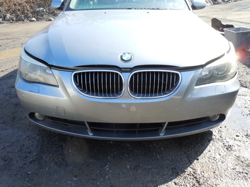 2004-2007 BMW 530i Front Bumper Cover W/ Grilles & Fogs OEM A08 *SEE NOTES*