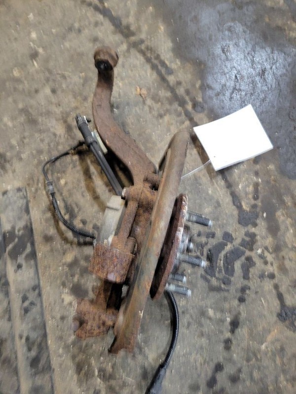 Driver Front Spindle/Knuckle Knuckle Fits 10-14 FORD F150 PICKUP 1688353