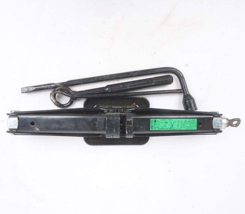 2016-2020 Kia Sorento Jack Spare Wheel Tool Kit OEM