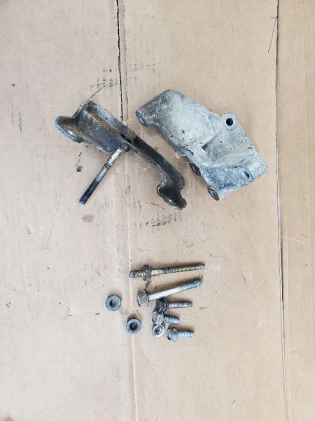 COMANCHE1988 Alternator BRACKET ONLY 272552