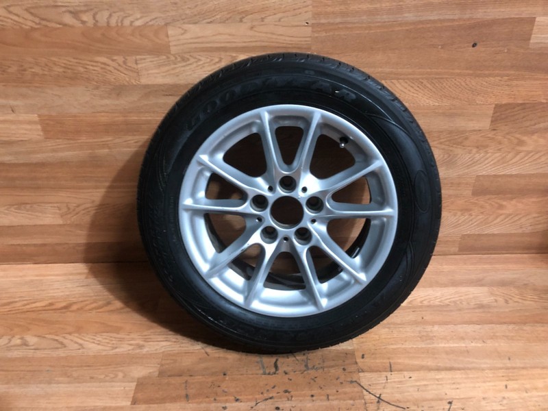BMW OEM E39 525 528 530 540 FRONT WHEEL RIM AND TIRE 16 INCH 97-03