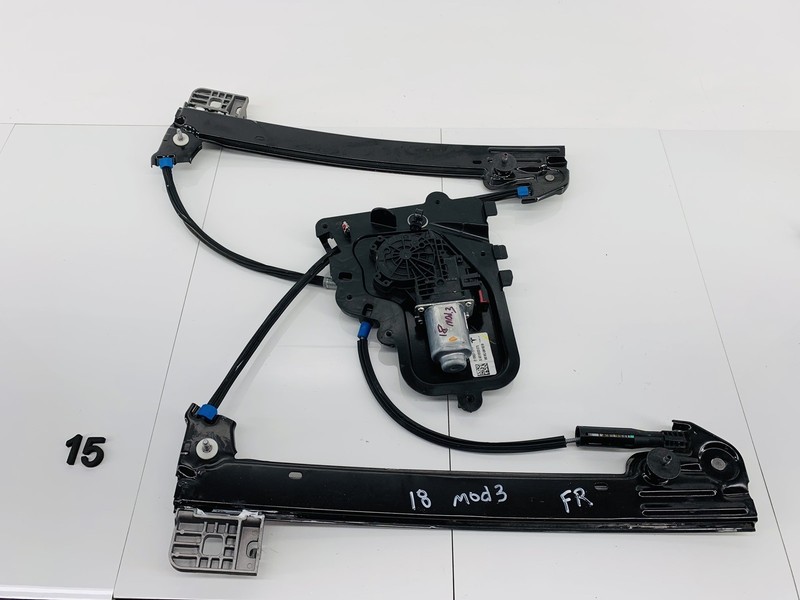17-23 TESLA MODEL 3 FRONT RIGHT PASSENGER SIDE DOOR WINDOW REGULATOR & MOTOR OEM