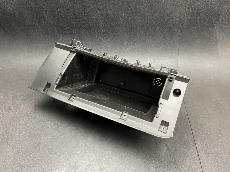 Glove Box Housing 2018 BMW X1 51166965758 2016 2017 2019 2020 2021 2022
