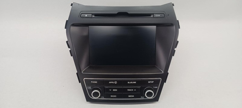 17-'19 HYUNDAI SANTA FE radio assembly head unit w/o navigation 3.3L OEM