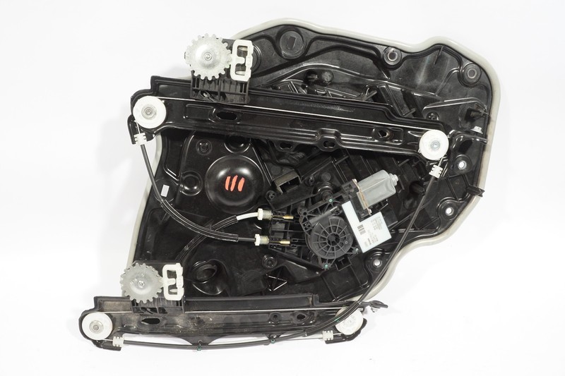 2021 - 2024 BMW 228I F44 REAR RIGHT PASSENGER SIDE WINDOW REGULATOR OEM