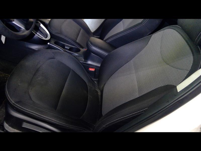 Driver Front Seat Model Cloth Manual Fits 17-19 SOUL 1375977