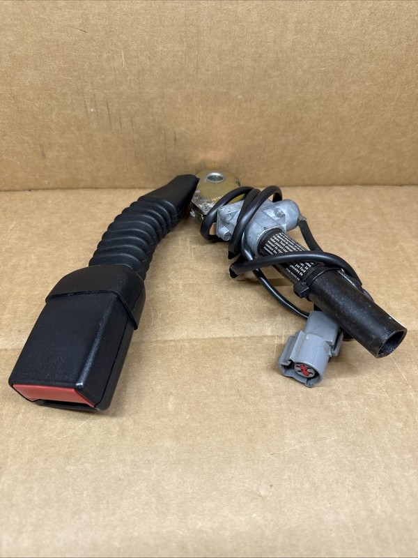 2001-2003 Ford Ranger Front Right Passenger Side Seat Belt Seatbelt Buckle