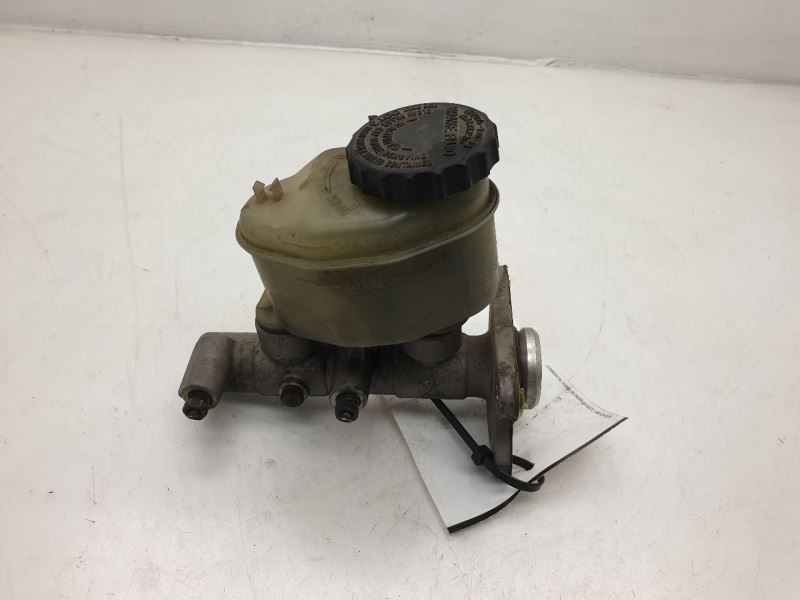 92-95 TOYOTA PICKUP 4 CYL 2.4L RWD BRAKE MASTER CYLINDER ASSEMBLY