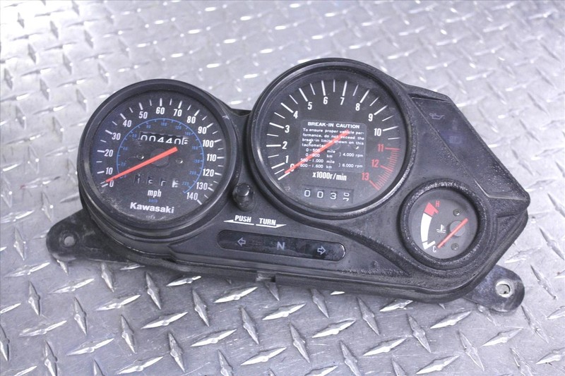 2006 KAWASAKI EX 500 NINJA GAUGE CLUSTER TACHOMETER SPEEDOMETER INDICATORS EX500