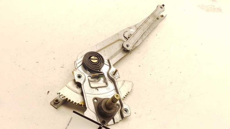 Passenger Right Front Window Regulator Manual Fits 03-08 COROLLA 69810-02340