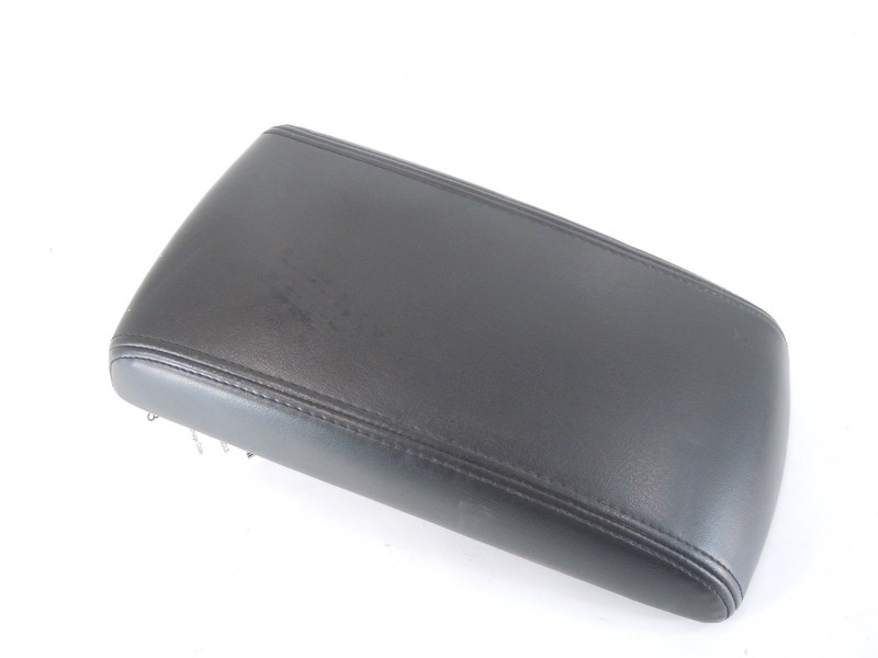 2006 06 Chevrolet Impala Center Console Arm Rest Lid Cover OEM Black