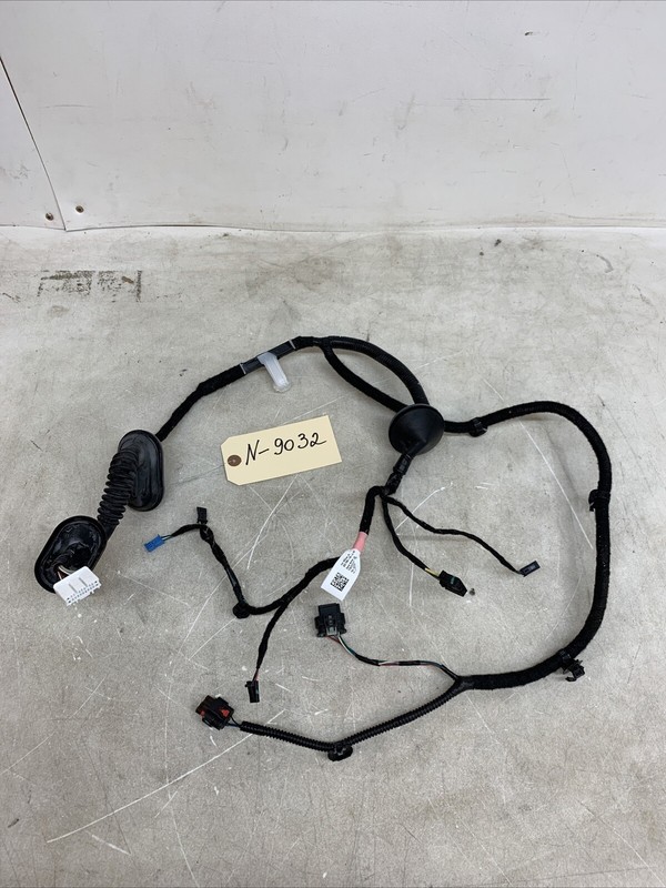 17-22 Tesla Model 3 Rear Left Door Wire Harness 3067965-00-A 9032 B97