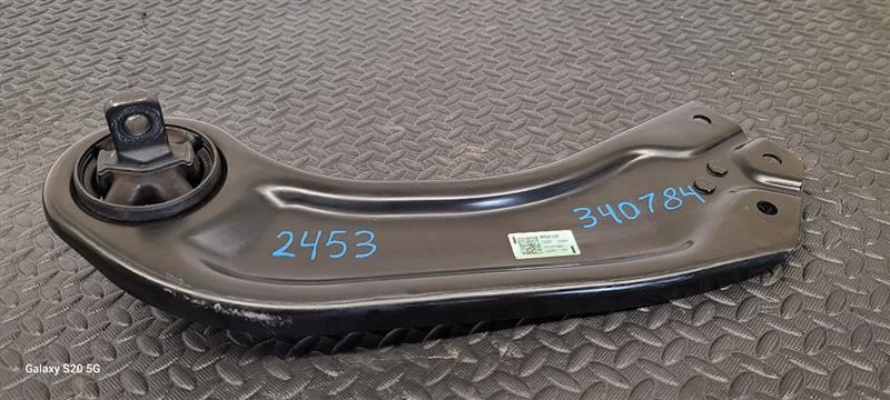 21-23 Kia Sorento Rear Left Driver Trailing Control Arm OEM 55271-P2000