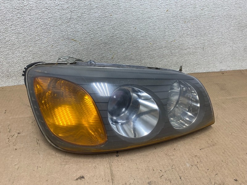 2001 2002 2003 Hyundai XG350 XG Right Passenger Headlight Halogen Oem R7747 DW