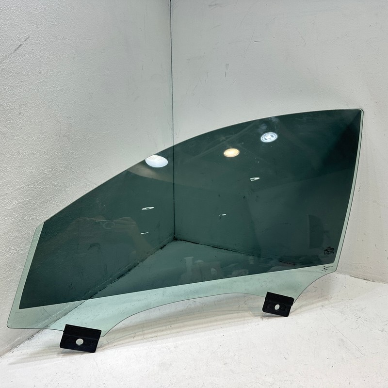2016-2018 AUDI S6 FRONT LEFT DRIVER SIDE DOOR WINDOW GLASS OEM