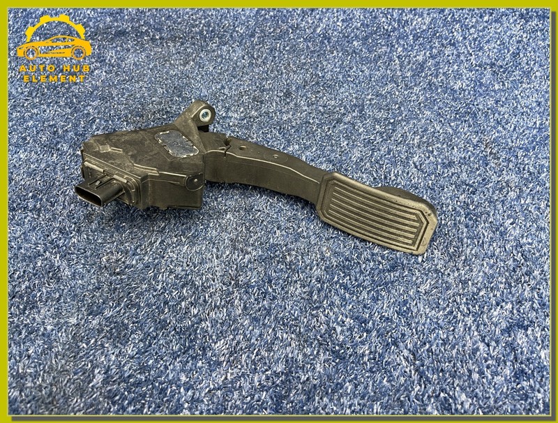 2007-2013 Toyota Tundra Accelerator Gas Pedal Assembly OEM 78110-0C012