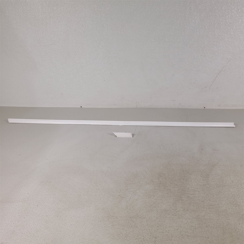 91-96 Corvette C4 Passenger Body Side Door Molding Rh Aa7415