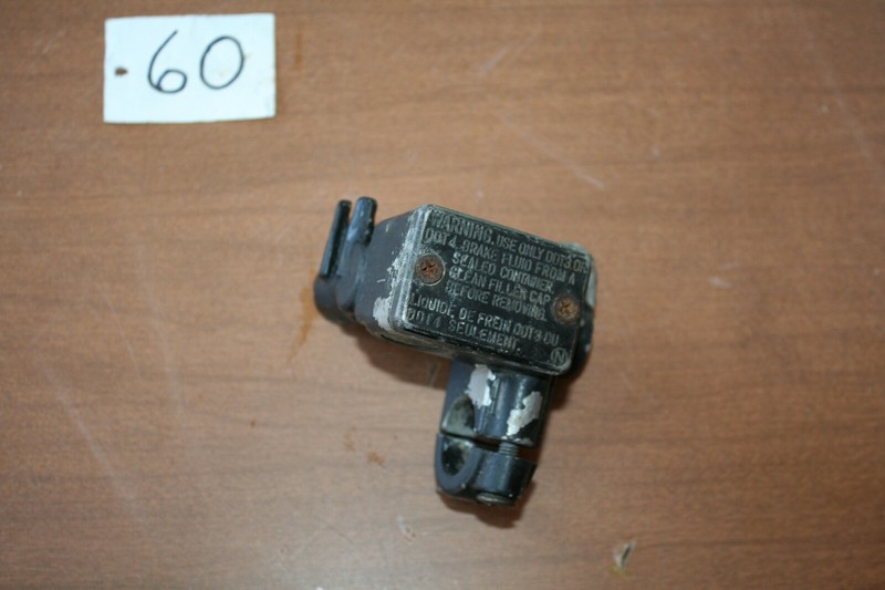 1986 Kawasaki KDX 200 Front Brake Master Cylinder Nissin 86 C