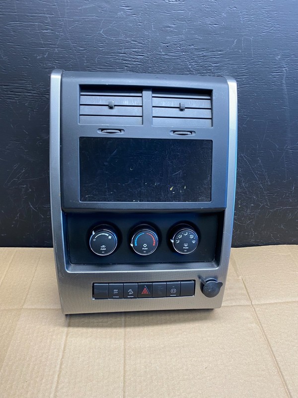 2008 to 2012 Jeep Liberty Dash Climate Temperature Control Radio Bezel AC9262 DG