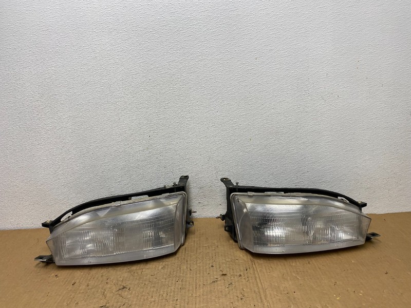 1992 1993 1994 Toyota Camry Left+Right Halogen Headlights AC8170 DW