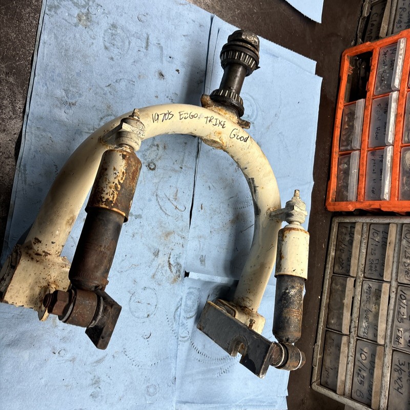 VINTAGE 1970’s Ezgo Trike Golf Cart Front Forks Front Suspension