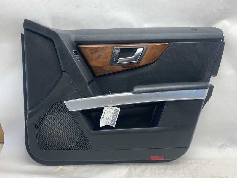 2012 MERCEDES GLK CLASS GLK350 X204 FRONT RIGHT SIDE DOOR PANEL TRIM BLACK OEM