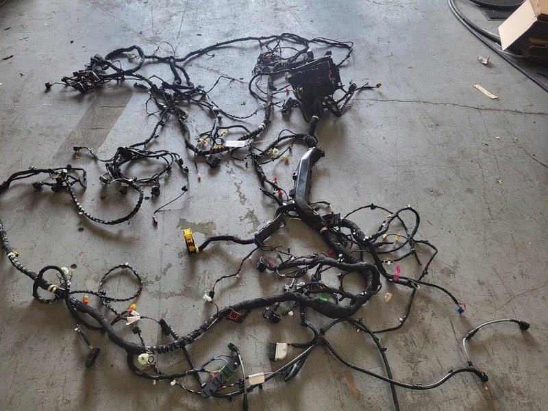 Used Oem Audi Body Main Wiring Harness for 2022 Q3 2.0L AWD