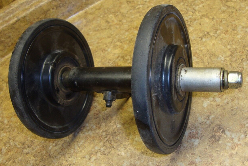 2002 Arctic Cat Mountain 600 Snowmobile Axle Drive Shaft Rollers Track Cog Wheel