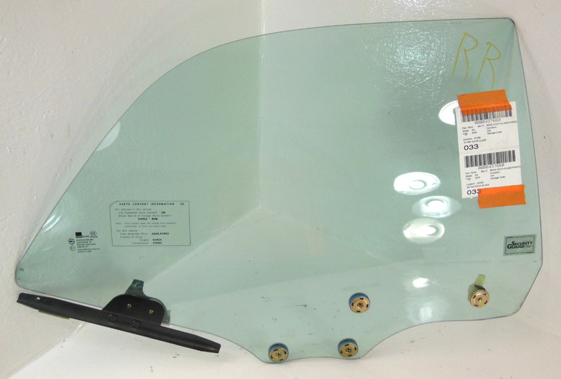2001-2005 Hyundai XG-350 Rear Door Window Glass Passenger Right RH OEM