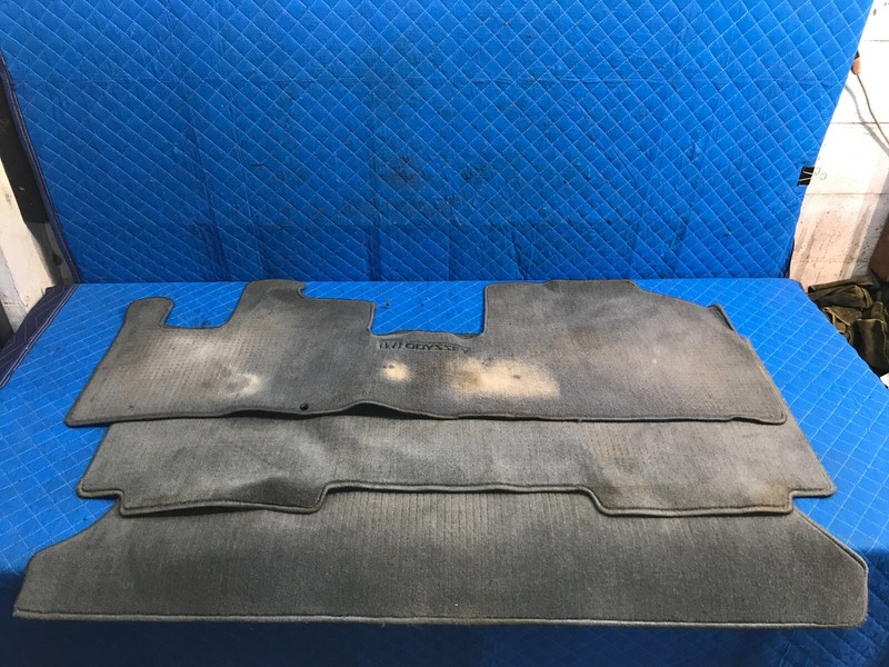 01-04 Honda Odyssey OEM Gray 3-Piece Carpet Floor Mat Set 1st 2nd 3rd Row OEM