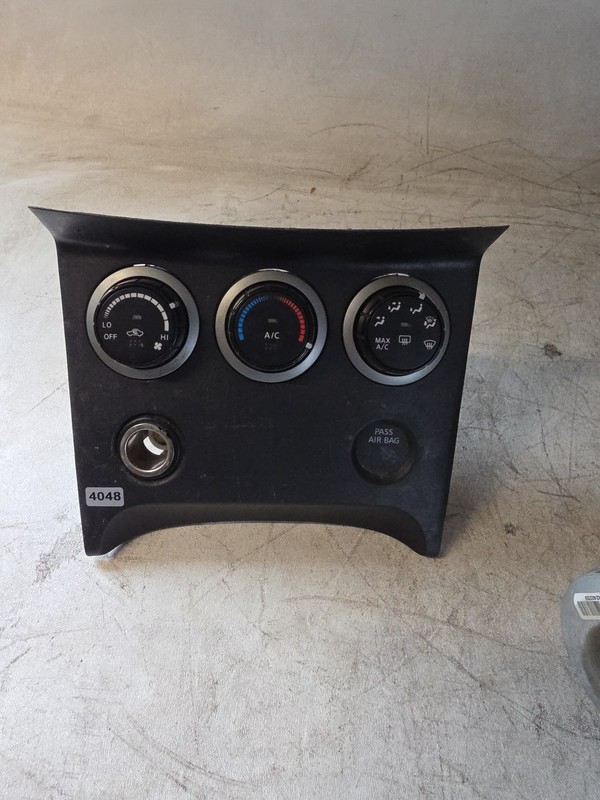 2011-15 Nissan Rogue Climate Heater Control Bezel 27500-1Vl0C P10360-A76000