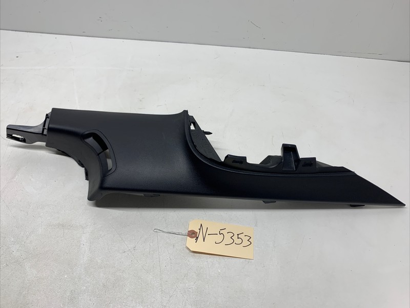17-23 TESLA MODEL 3 REAR RIGHT PASSENGER SIDE C PILLAR UPPER TRIM COVER 5353 U18