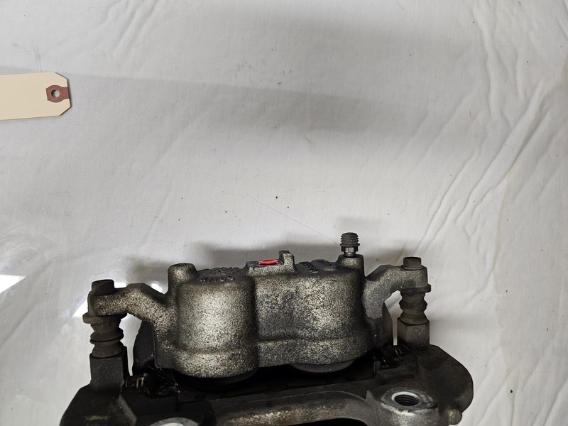 Passenger RightPiston Right Front Brake Caliper for 2016 Journey etc