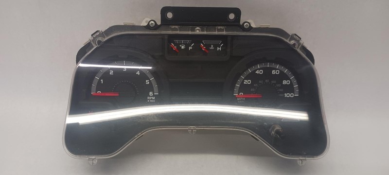 16-'17 FORD E350 Cutaway VAN Speedometer 111k miles OEM 1 Year Warranty!