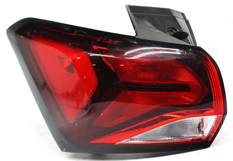 OEM Left Driver Side LED (UGE) Tail Lamp For Chevy Equinox 85540059, Lens Crack