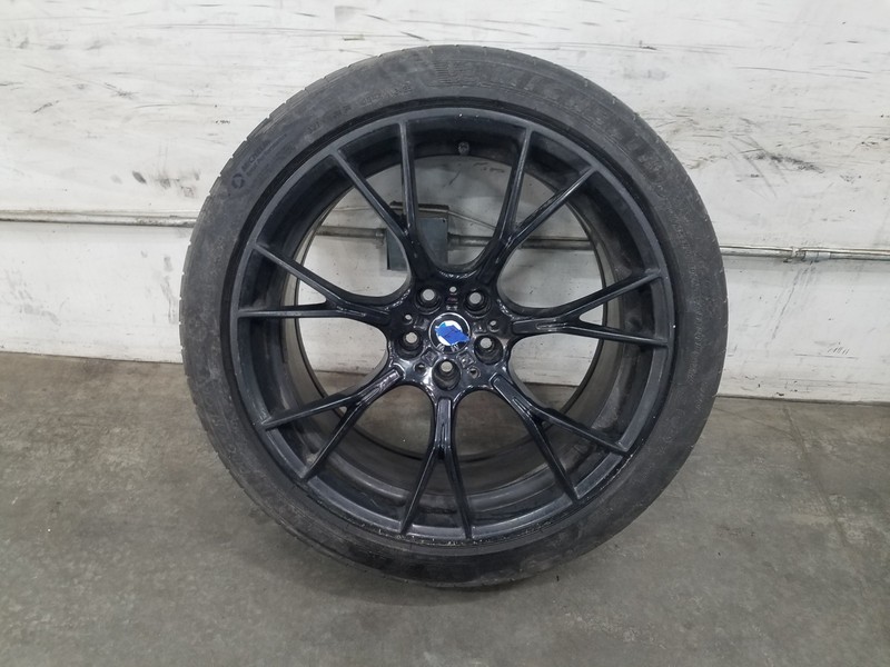 2019 BMW M5 F90 20" Rear Wheel / Tire #1 - *#7903 KK1