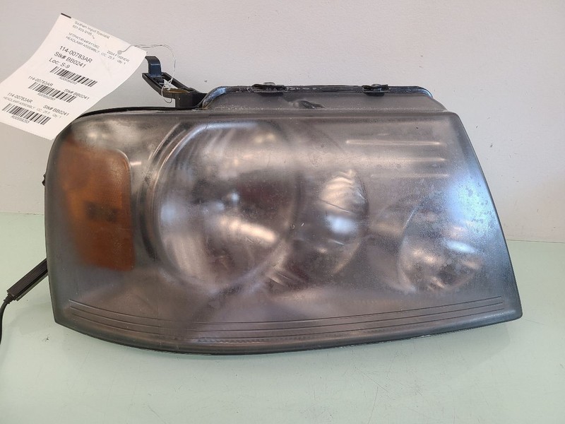 Passenger Headlight Bright Background Fits 04-08 FORD F150 PICKUP 559283