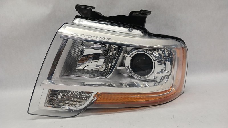 15-'17 FORD EXPEDITION Left driver headlight halogen OEM Grade B