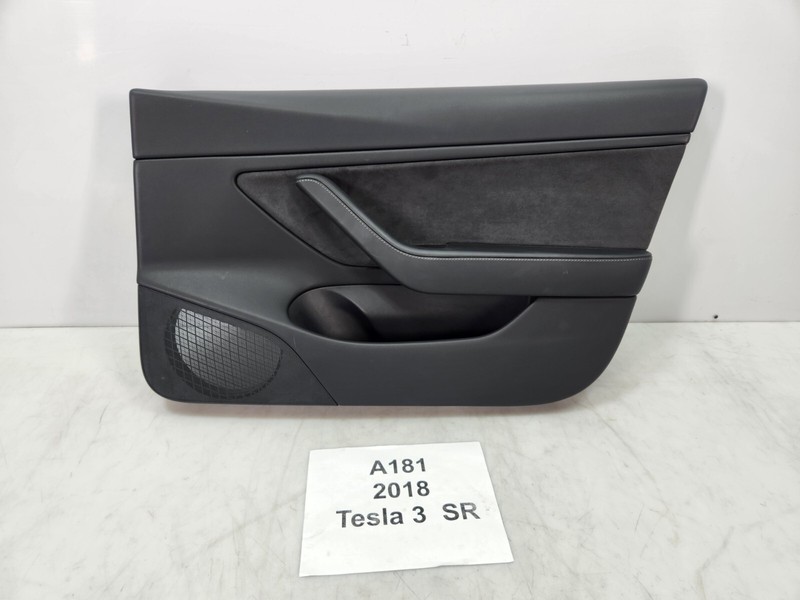 ✅ 17-20 OEM Tesla Model 3 Front Right Passenger Side Interior Door Panel Trim