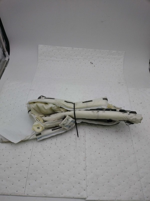 Used Right Curtain Air Bag fits: 2017 Volkswagen Passat front passenger roof Rig