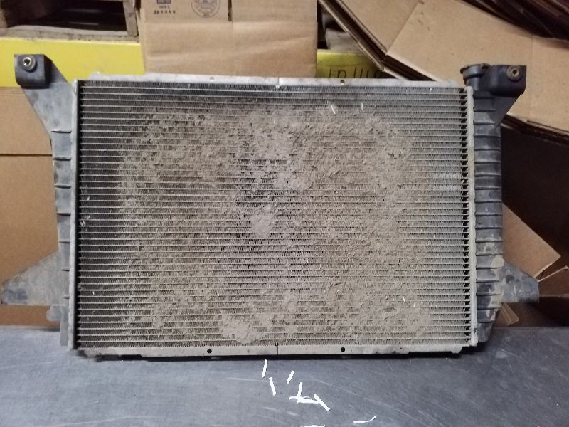 Radiator From 8501 GVW 8-351W Super Cooling Fits 92-97 FORD F250 PICKUP 192712