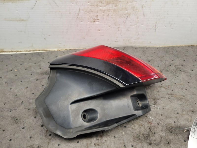 Passenger Tail Light Quarter Panel Mounted LED Fits 14-18 CHEROKEE 889246