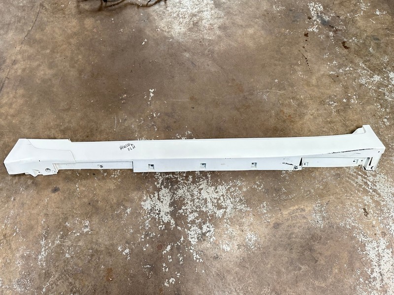 14-16 INFINITI Q50 - LEFT SKIRT ROCKER PANEL COVER MOLDING White QAA OEM