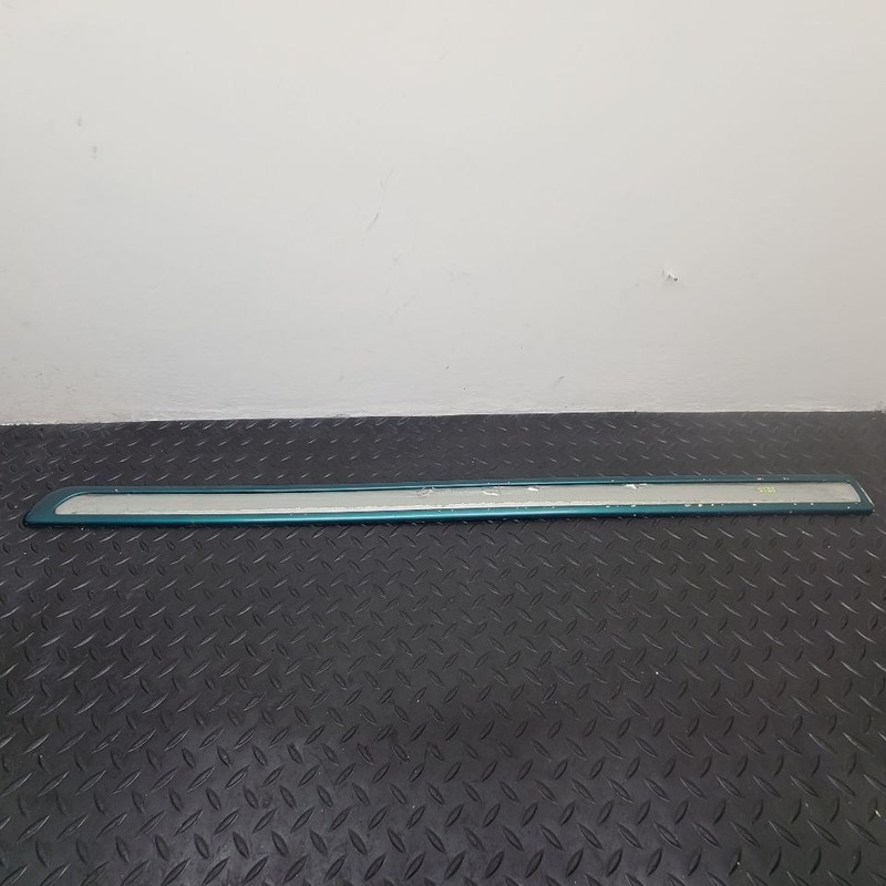 97-02 Ford Expedition Front Right Door Molding W/ Chrome Green OEM 1L1Z7820878A
