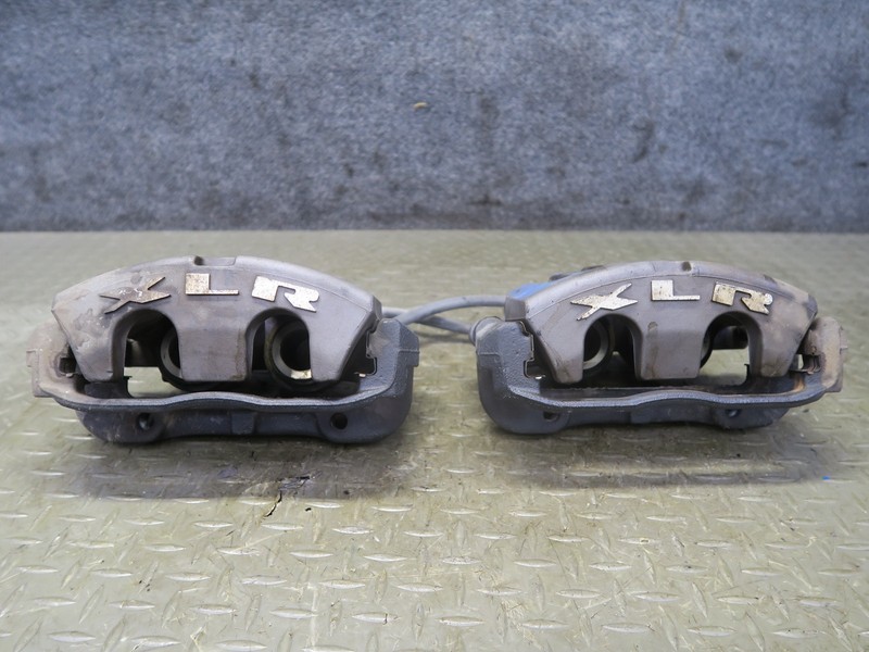 2004-2009 CADILLAC XLR RWD FRONT LEFT & RIGHT SIDE BRAKE CALIPER SET OF 2