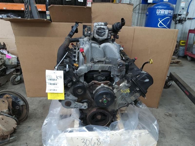 Engine 4.6L VIN W 8th Digit Romeo From 1/14/02 Fits 02 FORD E150 VAN 268390