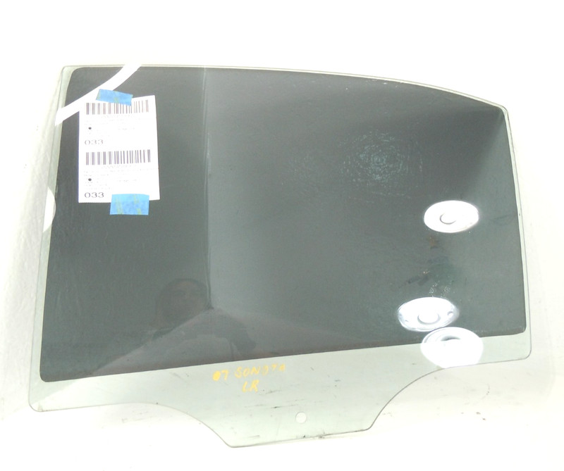 2006-2010 Hyundai Sonata 2.4L Rear Door Window Glass Driver Left OEM
